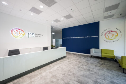 IPS Students will benefit from all the amenities of the building: 